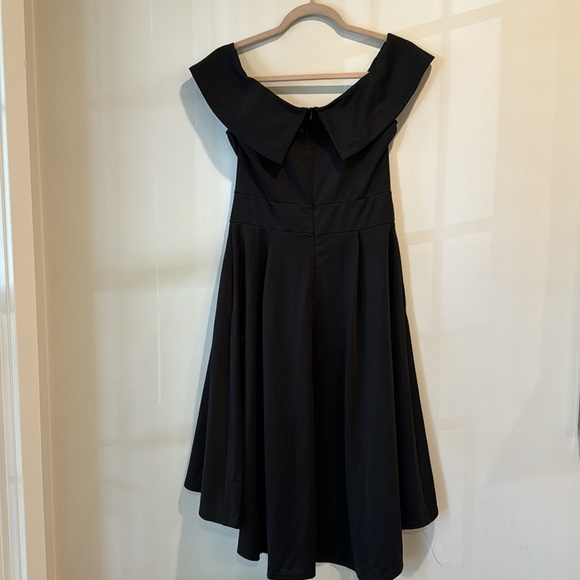 NWT Black cocktail fit and flare dress with pockets - Picture 6 of 10